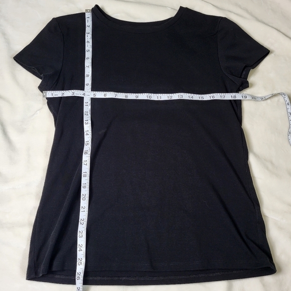 Ellen Tracy Black Supima Cotton T-Shirt. Size Large - Picture 2 of 5